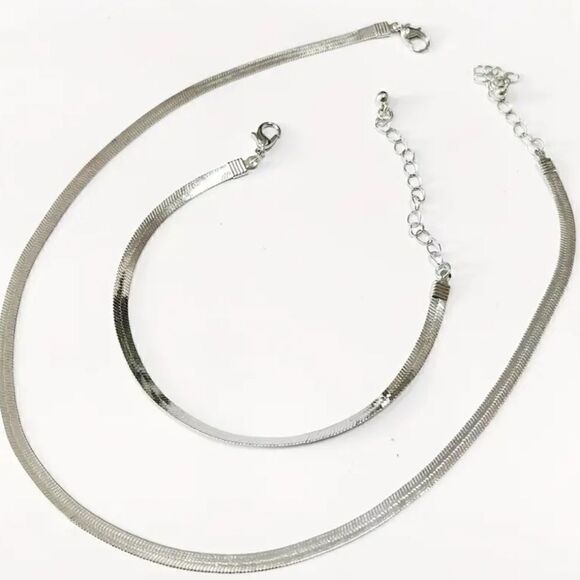 Necklace + Bracelet Minimalist Style Jewelry Set Trendy Snake Chain Design - Picture 2 of 6